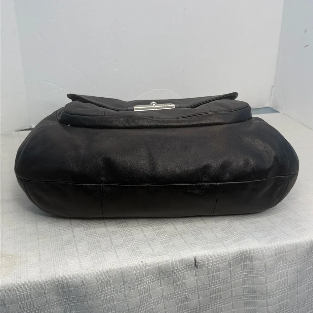 Coach F22309 Kristin Black Leather With Beige Liner Python Hobo